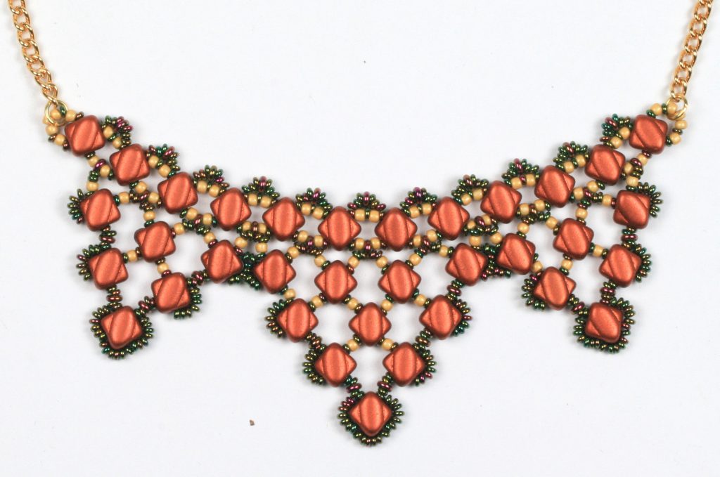 Silky bead necklace with demi-rounds